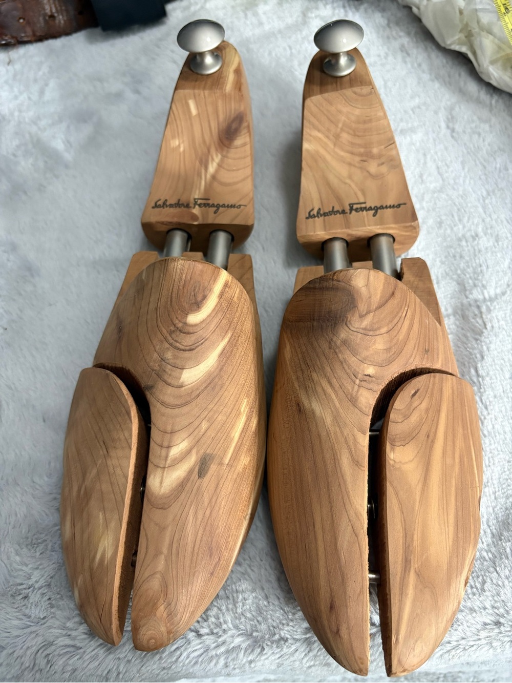 Salvatore Ferragamo Natural Wood Shoe Trees - Light Brown